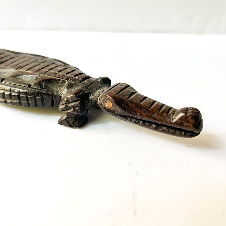 Vintage carved wood alligator / crocodile sculpture